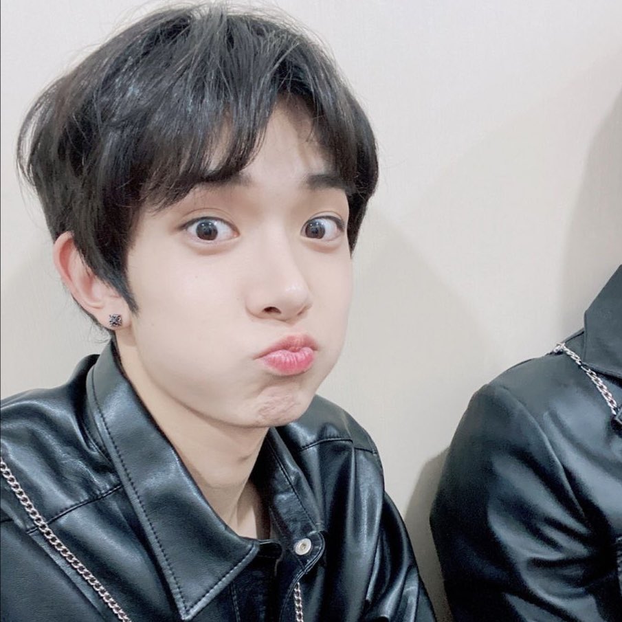 wshseung's tweet photo. 25                                     19 

I vote for #EVAN on #2026MAMAVOTE https://t.co/kqfBnjhEve