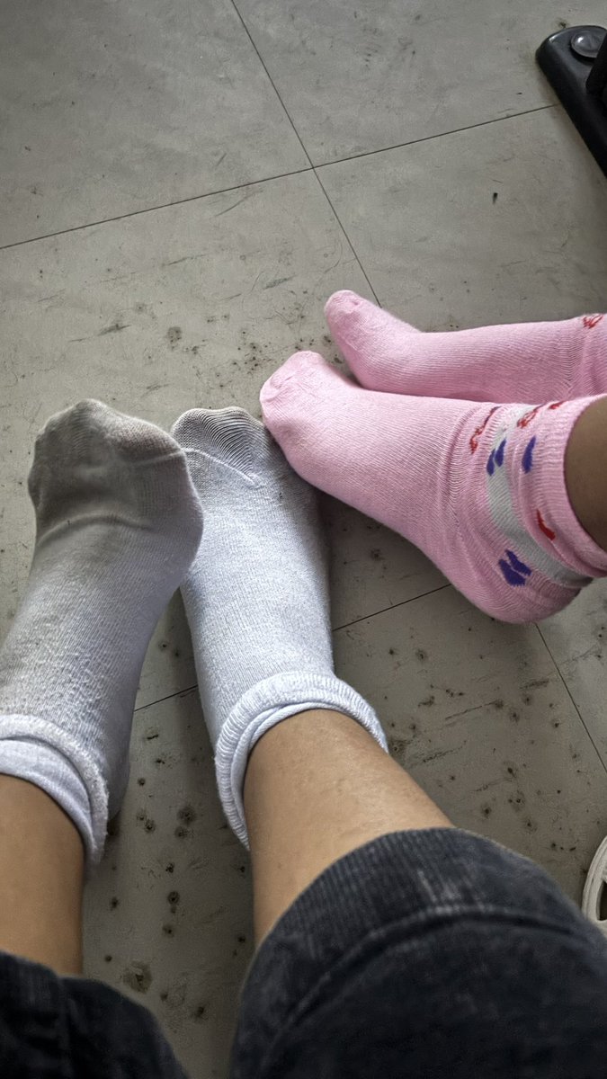 MiaMariafeet's tweet photo. Eu e minha amiga queremos pix
Chama: https://t.co/mJPfkUAPzr

#PINTOSAWARDSㅤㅤ 
#XOTAAWARDSㅤ 
#PEITOSWARDSㅤ 
#BUCETÃOAWARDS 
#PODOLATRIA https://t.co/KK6nnqFqt8