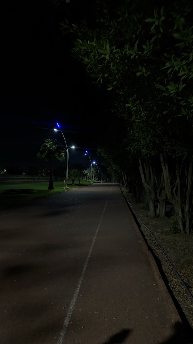 hheemmd's tweet photo. ليالي اكتوبر🌑🌑 https://t.co/uaQwAlJONP