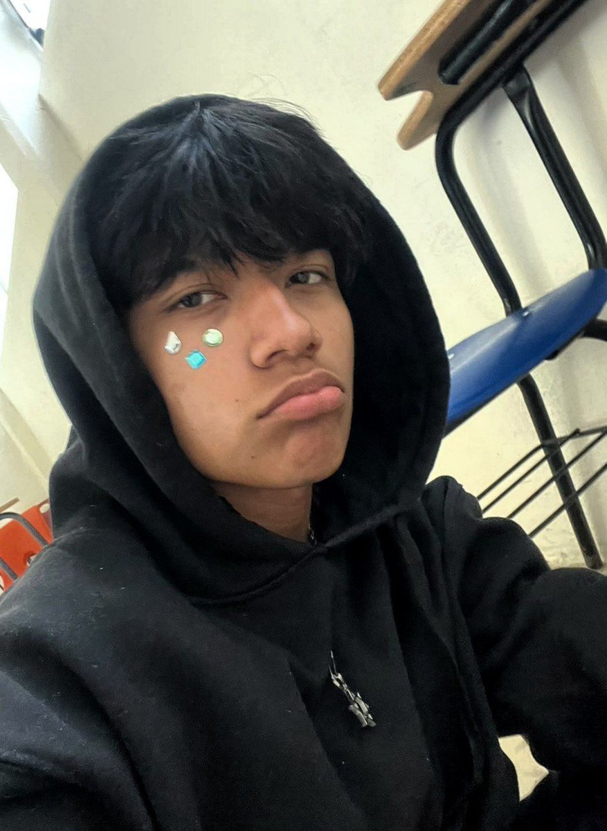 xtraxs18104's tweet photo. En la prepa me muero de frío, quien viene a calentarme??🙈

Telegram: https://t.co/F0AyYEAni9 https://t.co/pjezyAM6uV