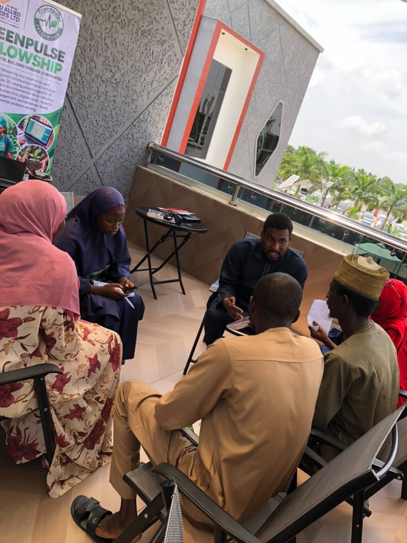 Bannuu_A_Partnr's tweet photo. Ideas. Breakouts. Presentations. Impact.

Our Guest Lecture Series ended on a high
- Fellows turned insights into action in our breakout sessions.

This is what the Greenpulse spirit looks like. 

#GreenpulseFellowship https://t.co/SgmZfvh9Au