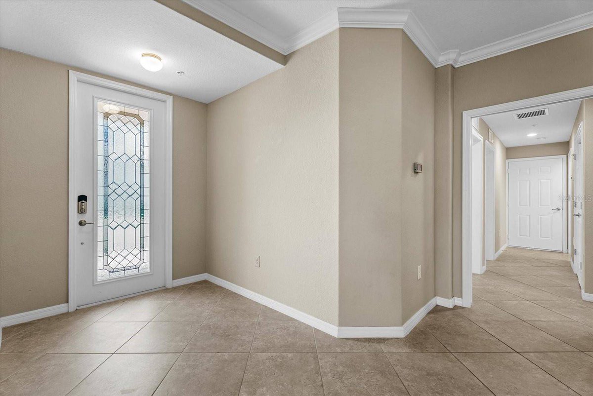 scott_swonger's tweet photo. 🎬 Video tour: 20150 Ragazza Cir #102, Gran Paradiso, Venice. $325,000
Trailer: https://t.co/qfl3EAWjcS
Open house Sun 10/18, 1–4 🏡
#VeniceFL #WellenPark https://t.co/2PUnYID4rl