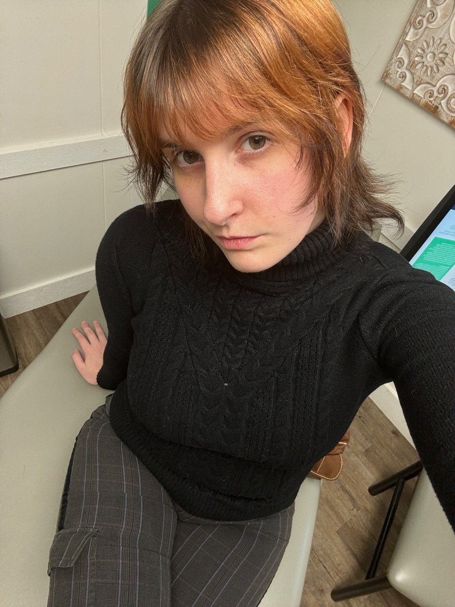 newsfromabug's tweet photo. just got diagnosed with coolest person at the doctors office disease, they said its terminal :/ https://t.co/wRSe1k3Qmr