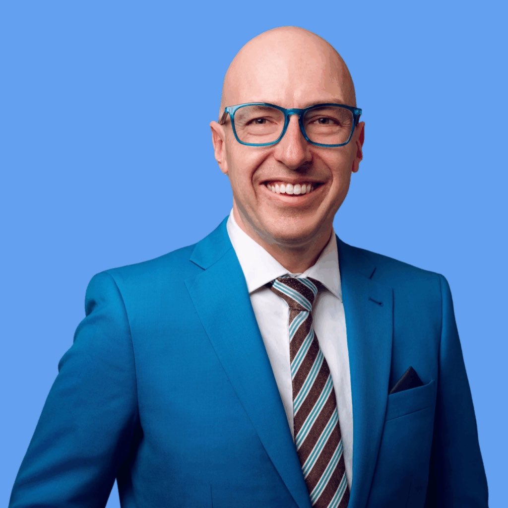 yegwave's tweet photo. NEW: UFC middleweight champion Sean Strickland has called out Edmonton Mayor Andrew Knack over the state of downtown, saying the mayor should be required to live there for the duration of his term.

“Edmonton - we love our drug addicts and hate our taxpayers.” https://t.co/Jg1cfP9UB2