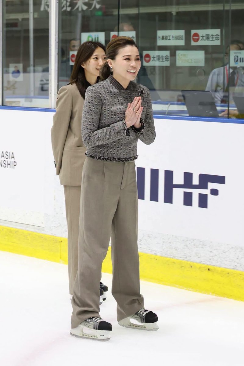 implmaterial's tweet photo. ⛸️ Queen Suthida attended the Japan v Kazakhstan match of the 2027 IIHF Ice Hockey Women's Asia Championship at the Tsukisamu Gymnasium in Sapporo, Hokkaido.

The Queen presented various trophies & medals to the athletes in her capacity as the International Ice Hockey Federation’s Women's Global Ambassador.