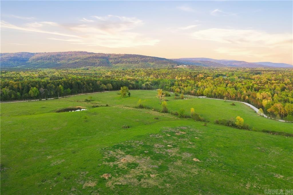 BankerPremier's tweet photo. Make this property your own! Contact us for a showing today. #RealEstate #Land
#ClarksvilleColdwellBanker #ArkansasRealEstate #HomesForSaleClarksvilleAR https://t.co/6hPuishiPK