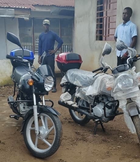 FoSalone's tweet photo. We have an update from Civil Society Movement Against TB, who we supported with a $3,500 for motorbikes to reach rural communities as they battle TB throughout Port Loko and its surrounding communities. The motorbikes were purchased and they were received. https://t.co/AsMECshamR