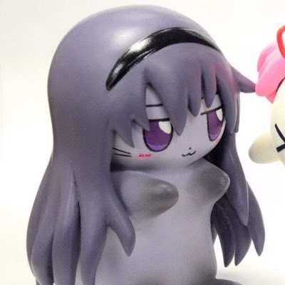 sincessamagica's tweet photo. Big fan of... well.. whatever THIS thing is supposed to be.... https://t.co/LiRg32fGV9