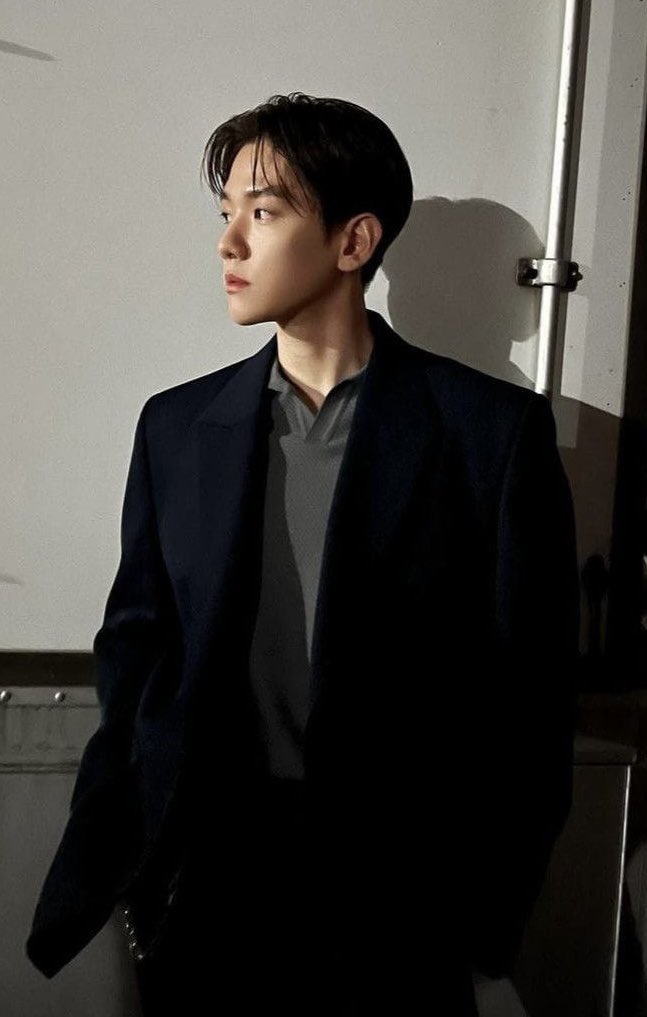 kyoongnyeo17's tweet photo. This genre of Baekhyun https://t.co/0ypPVJareE