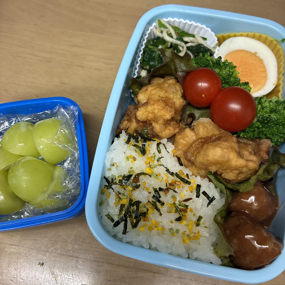 nyaabru's tweet photo. 今日は社会科見学
何の変哲もないフツーのお弁当でけた
こんなもんでいいやね https://t.co/QJ9r9IpyIa