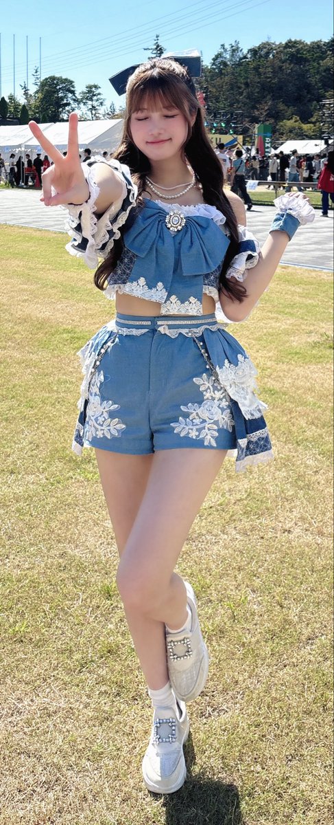 O2_sein_'s tweet photo. 高身長･足が長すぎる20歳の最近の全身集
何枚目が好き〜？そしておはよう♡ https://t.co/GsXLKcIiDM
