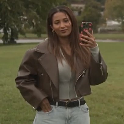 sithshouto's tweet photo. hannah sighting 💛💛💛 #bb28 https://t.co/0fjo9xV4d3