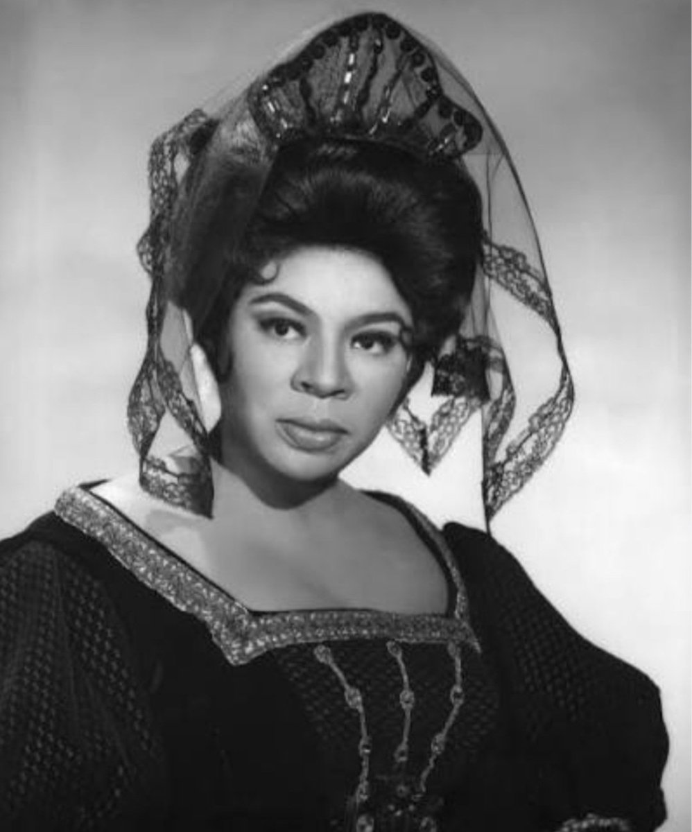 Life44's tweet photo. R.I.P Martina Arroyo 
#Operasinger
#Artist
#Pioneer 
#MartinaArroyo https://t.co/8i3kChf2By