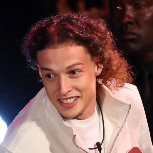 chipchocmuffin's tweet photo. Guys someone on tiktok mentioned Omar looks like Janet Hodgson from Enfield poltergeist and I can’t unsee it 😭 #bbuk #bigbrotheruk https://t.co/jXtC7Nvcq5