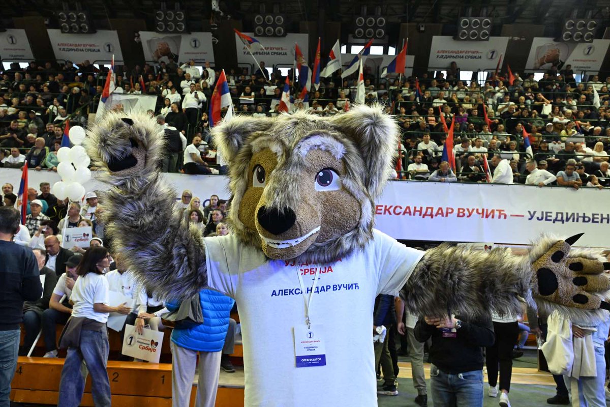sns_srbija's tweet photo. Носилац листе "Александар Вучић - Уједињена Србија" Александар Вучић поручио је, у Лазаревцу, да је много тога урађено за ту општину, истакао да постоји и много ствари које нису добро урађене и нагласио да ће Рударски басен "Колубара" наставити да ради.
https://t.co/jlPytMSMOa https://t.co/I1QHxHFi2R
