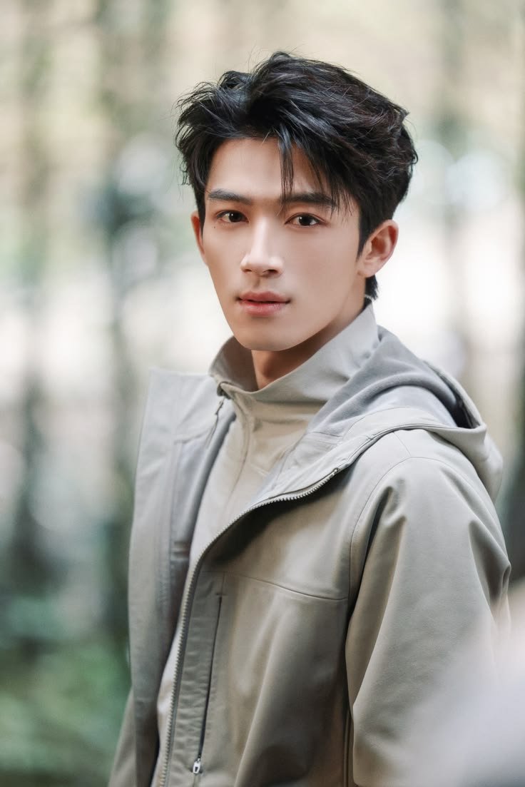 LeeHanbiGlazer's tweet photo. Close enough Wang Xingyue?! y'all can't convince me they aren't twins
#A2OSOUL #SEEONE https://t.co/2MYTD6RYq9