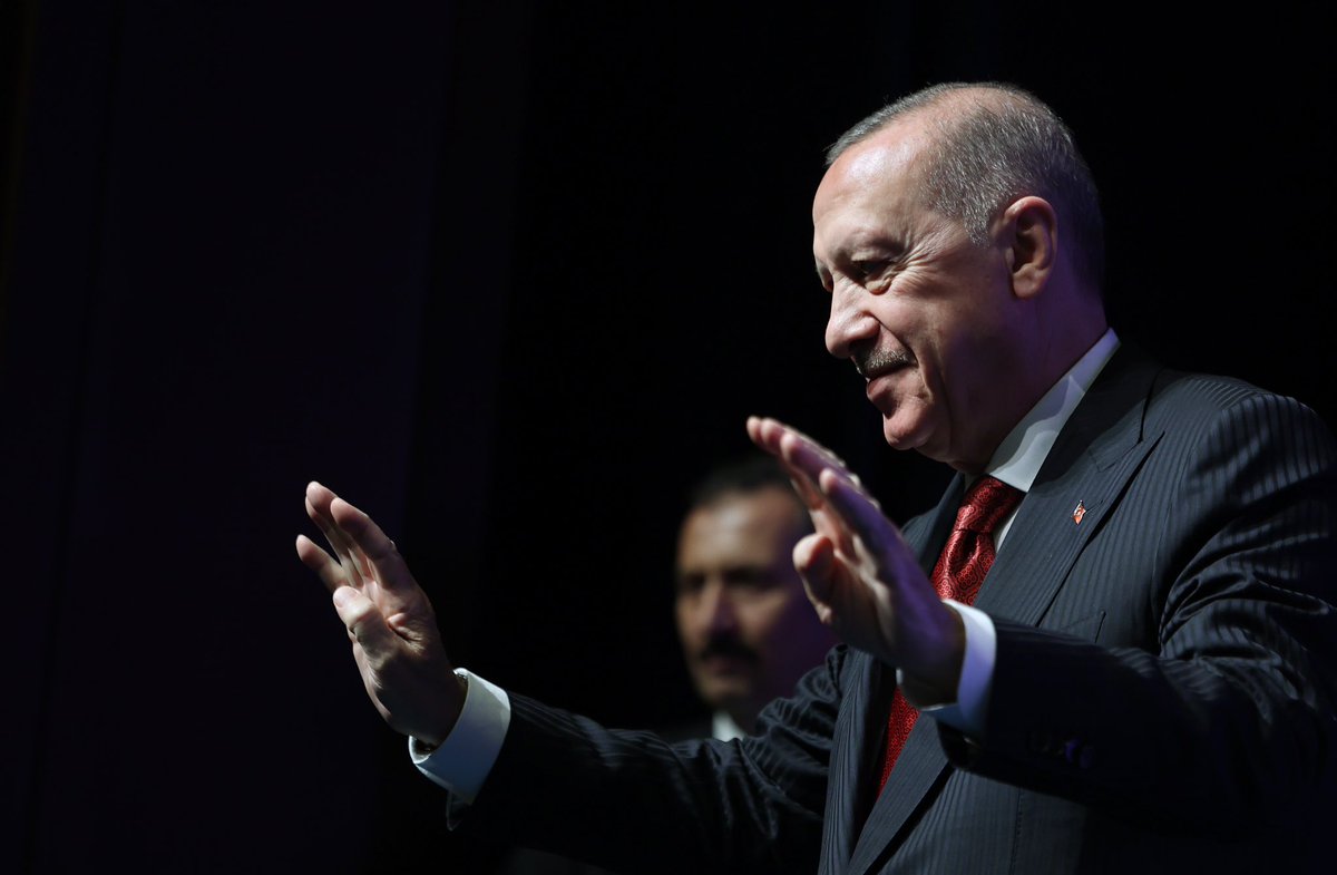 tcbestepe's tweet photo. “Son 24 yılda eğitim altyapımızı geliştirdik, eğitime erişimi ve fırsat eşitliğini sağladık” https://t.co/ehNtahMREp https://t.co/d1oRYD7vTg