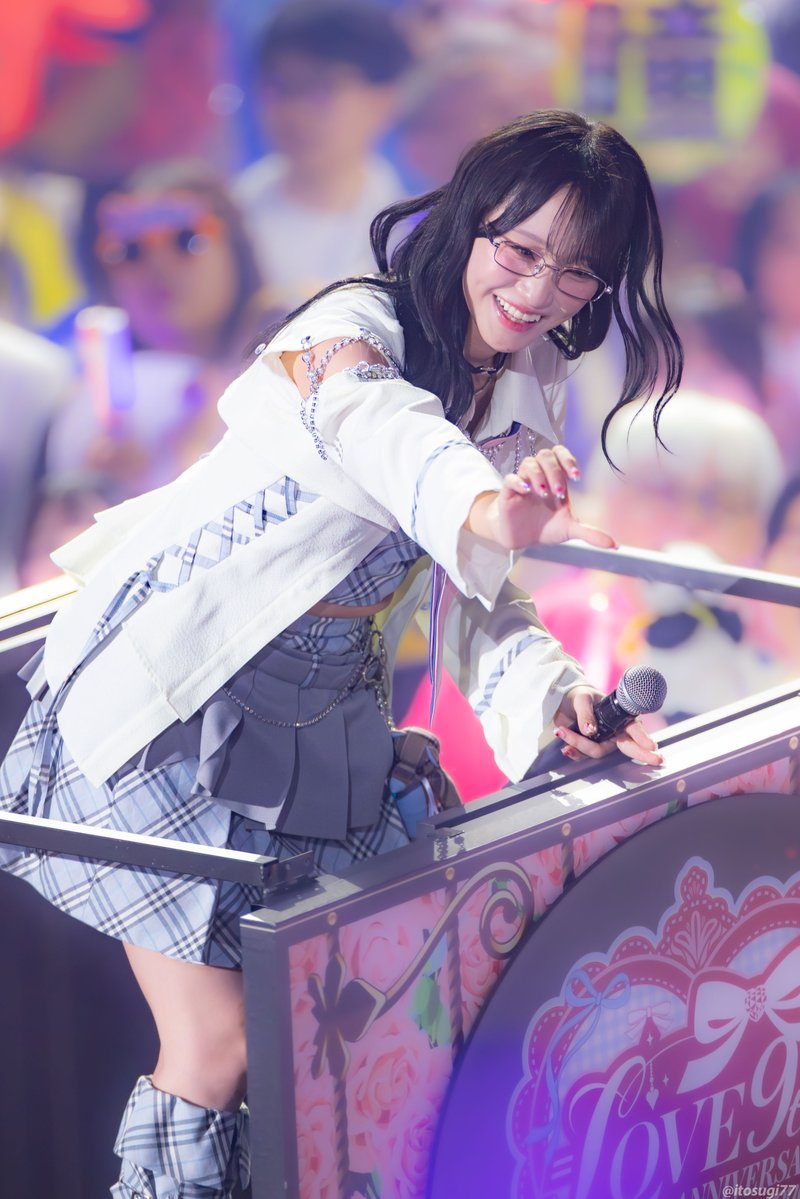 itosugi77's tweet photo. 「＝LOVE 9th ANNIVERSARY PREMIUM CONCERT」1日目
野口衣織ちゃん
#イコラブ #野口衣織
#イコラブ9周年コンサート https://t.co/jGZsDAwl1a