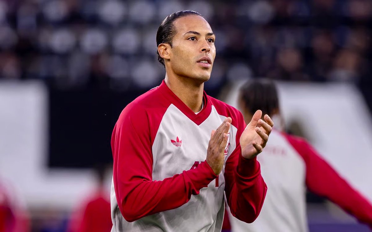 LFCTransferRoom's tweet photo. 💬 𝗤𝗨𝗢𝗧𝗘𝗦 - Virgil van Dijk on the performance against LASK:

“I'm really happy for everyone. Trey, Rio, Lewis, working so hard, and I was happy for Lewis [Koumas] to get that goal. Happy days.” 😁

“There were so many good things tonight that should get attention. The credit the young boys get is well deserved.” 👏

“Obviously Joe [Gomez] and I made it interesting after we came on after 60 minutes but sometimes these things happen.” 😂🤷‍♂️

(speaking to @IanDoyleSport)