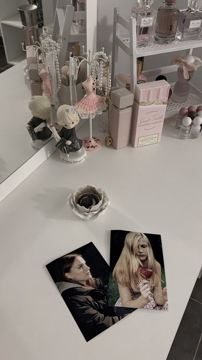 vlvyr's tweet photo. pink is my whole life https://t.co/qX9Gj1nLLV