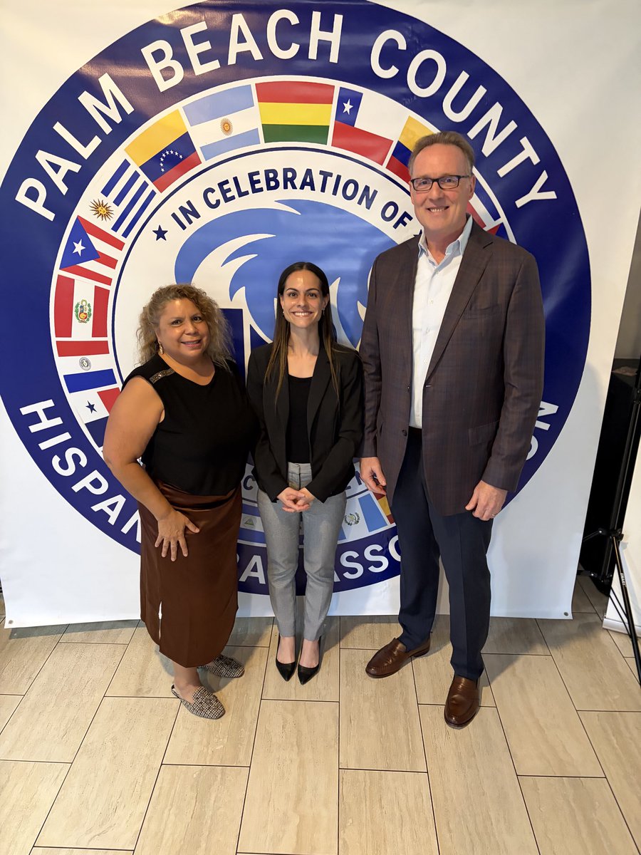 SearcyTalk's tweet photo. As we close out #HispanicHeritageMonth, we’re celebrating highlights from our bus wrap to community events.

Mariano Garcia and members of our team attended the Palm Beach County Hispanic Bar Association’s “Sabado Gigante Happy Hour” featuring karaoke, networking, and prizes for the top performers who survived “El Chacal”! 

We also enjoyed events hosted by the Palm Beach County Historical Society. TY to everyone who was part of celebrating Hispanic heritage in Palm Beach County!