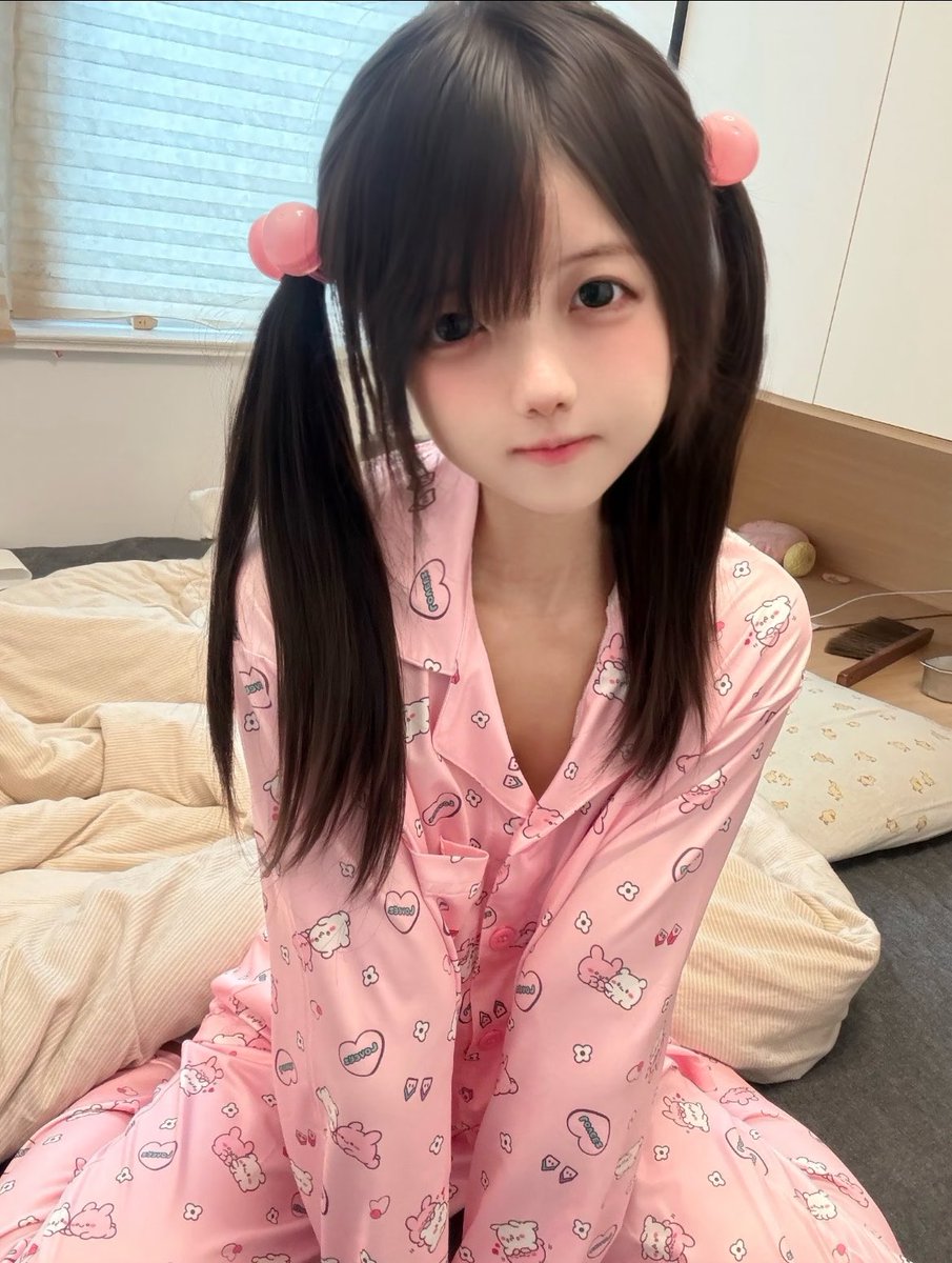sarah54ye2's tweet photo. 我是女菩萨啊 来者不拒！           

 刚刚拍了照片和视频哦！！！！            

我要自爆出来了！！ https://t.co/A6f5dJKYuQ