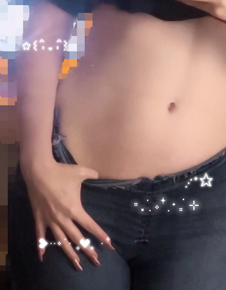 eikos's tweet photo. oughhhhhhh #tummythursday https://t.co/jJ6Xb4x3rY