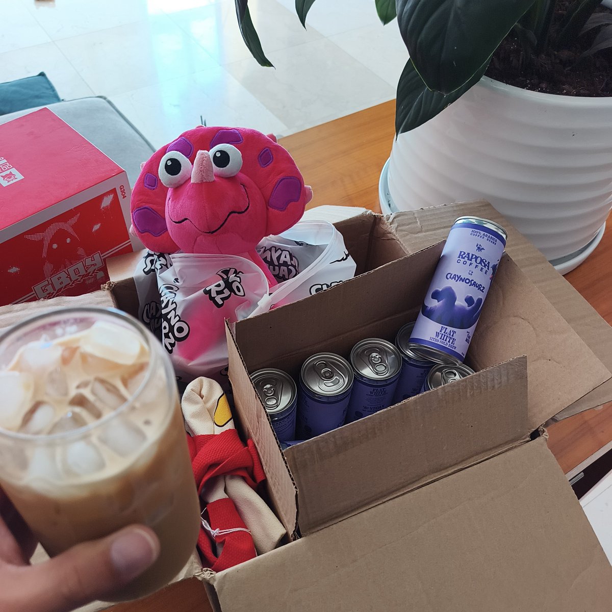 C_reu_D's tweet photo. A care package showed up in my mail today. 

Morning routine just got better. https://t.co/vO4LNId5X6