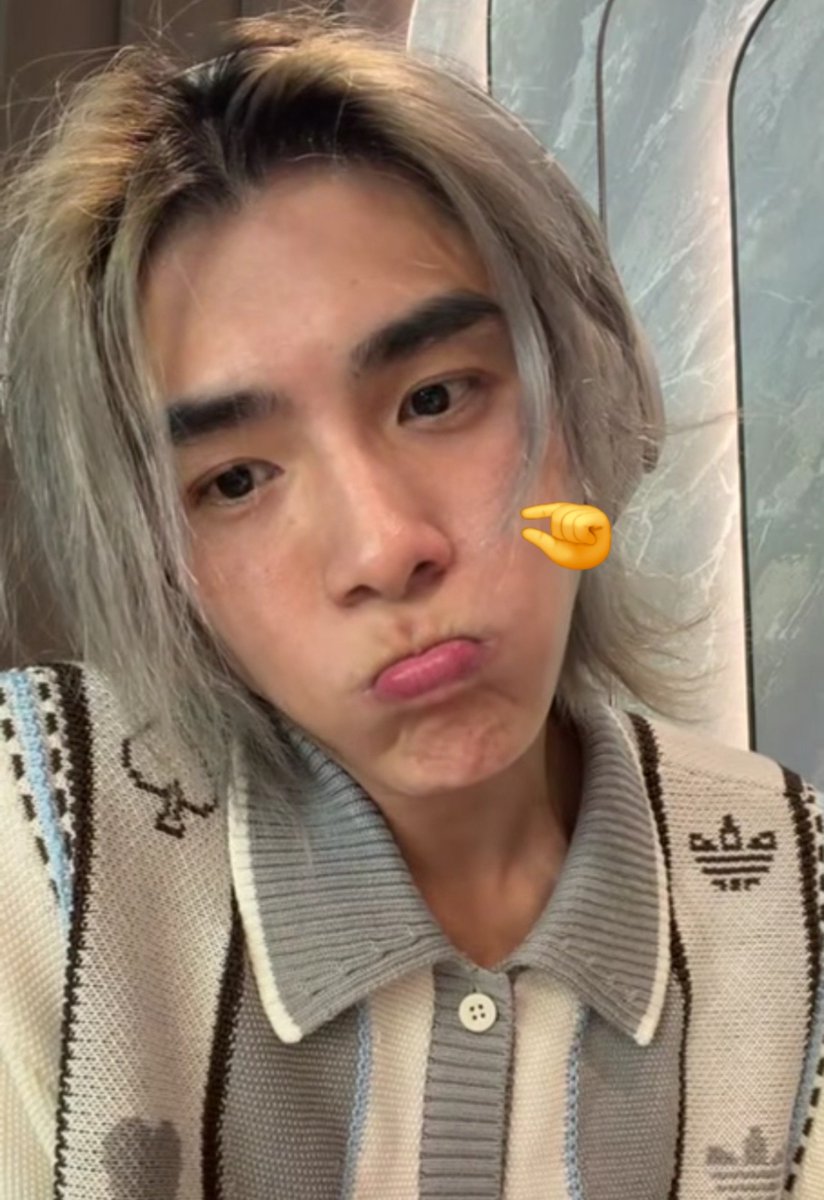 Snehamishr29687's tweet photo. why r u trying to devil nowadays huh when u clearly can't ur so angel 🥹🤏 our angel my little beautiful barbie #BXXMRVW 
               
                     ᨳ՞. ̫ .՞ᜊ https://t.co/Smj1arudrc