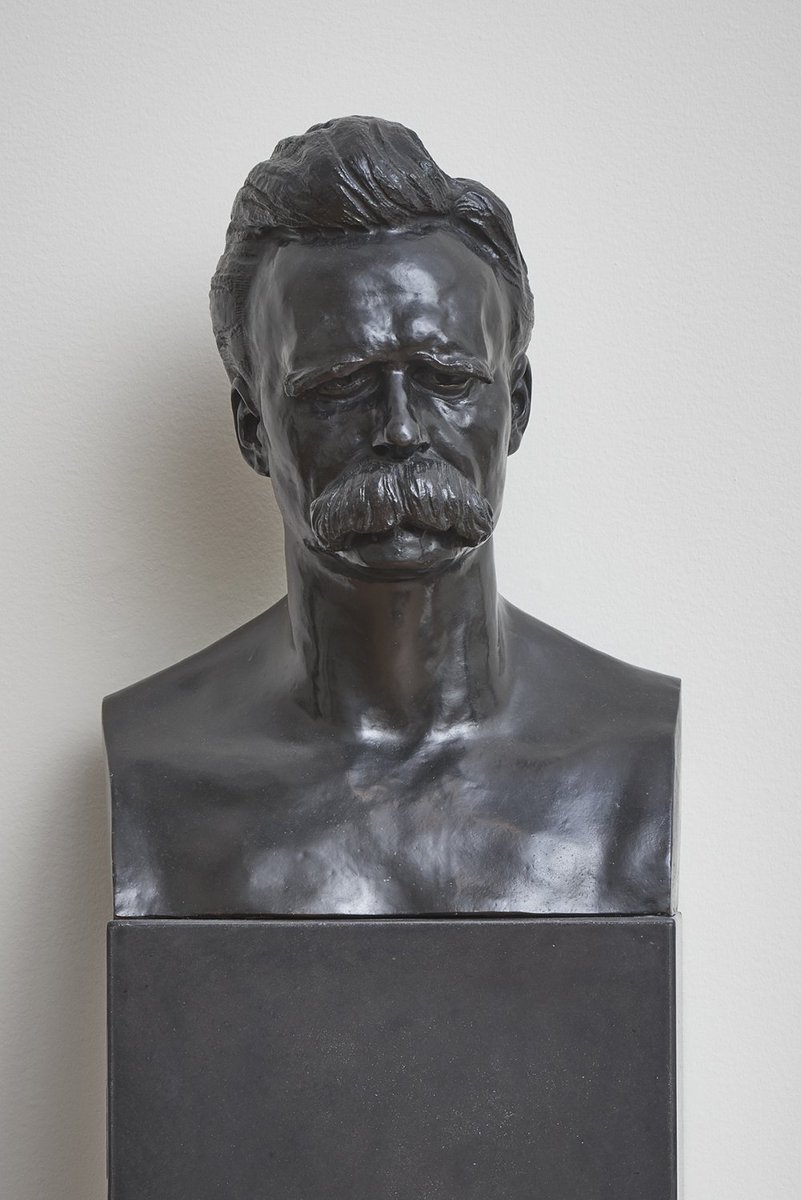 realKalos's tweet photo. Happy Nietzscheday. 🥂 https://t.co/VVEK3UMcRb