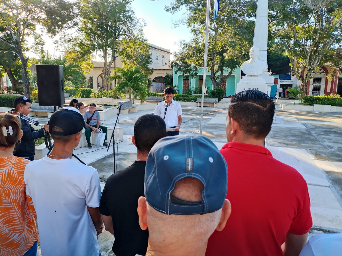 Defensadgsltu's tweet photo. #CubaNoEsUnaAmenaza.Se realiza en el parque Maceo de Las Tunas. Repudió Ante el bloqueo que es un castigo colectivo contra el pueblo cubano. https://t.co/NDojf05jFs