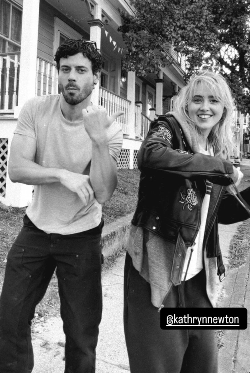 arnaudcois's tweet photo. I LOVE THESE BESTIES 😭💖 https://t.co/ymqHHkyHuG