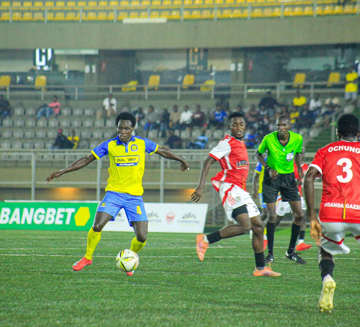 URAFC_Official's tweet photo. #SUPL: 80 mins
URA FC 0-0 Entebbe UPPC
#URAFC | #OneTeamOneDream | #StartimesUPL | #URAUPPC https://t.co/wURiXvBZM8