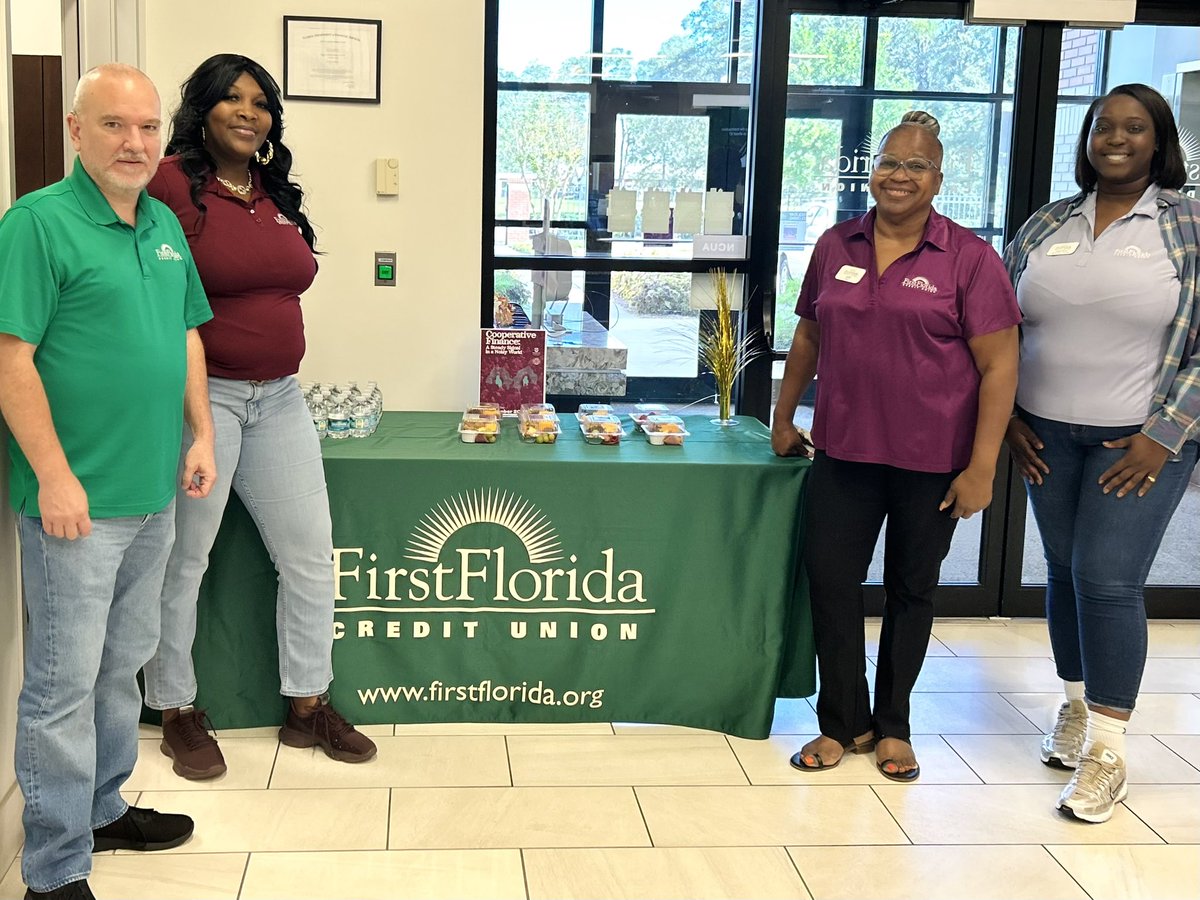 FirstFloridaCU's tweet photo. Happy International Credit Union Day! 🥳🌎💚 Stop by any First Florida branch today for refreshments and giveaways. We can’t wait to celebrate with you! 🎉

Bring family or friends and share the First Florida difference!

#ICUday #PeopleHelpingPeople #CreditUnionDifference https://t.co/pU5pNGe1xk