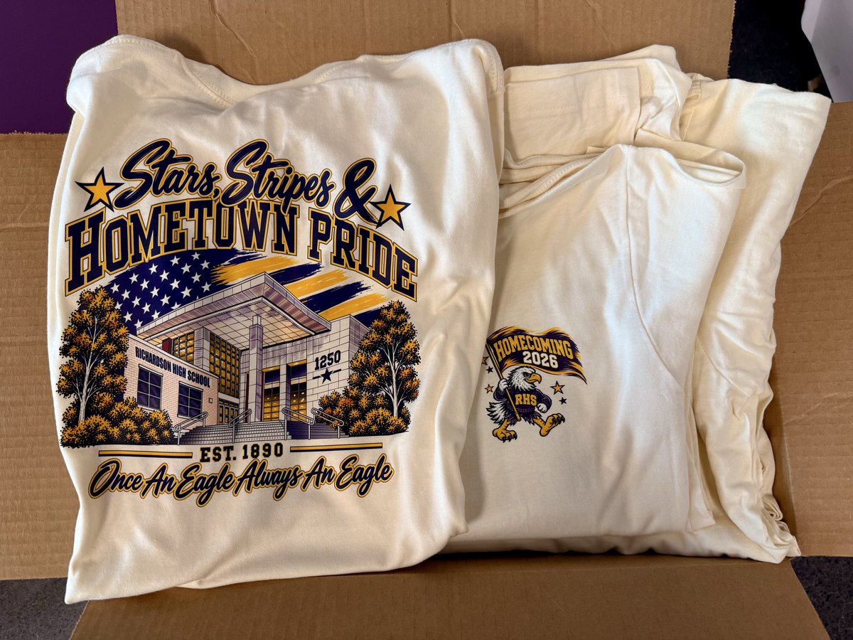 MarleyMercker's tweet photo. Just finished passing these out to ALL paraprofessionals on campus for tomorrow! 💜🦅💛 

Thank you @Coach_KHolloway and @Richardson1FB for helping make this happen! 😍

@RichardsonHS1 @RichardsonISD #RISDDreamOn https://t.co/q91XxLMpyE