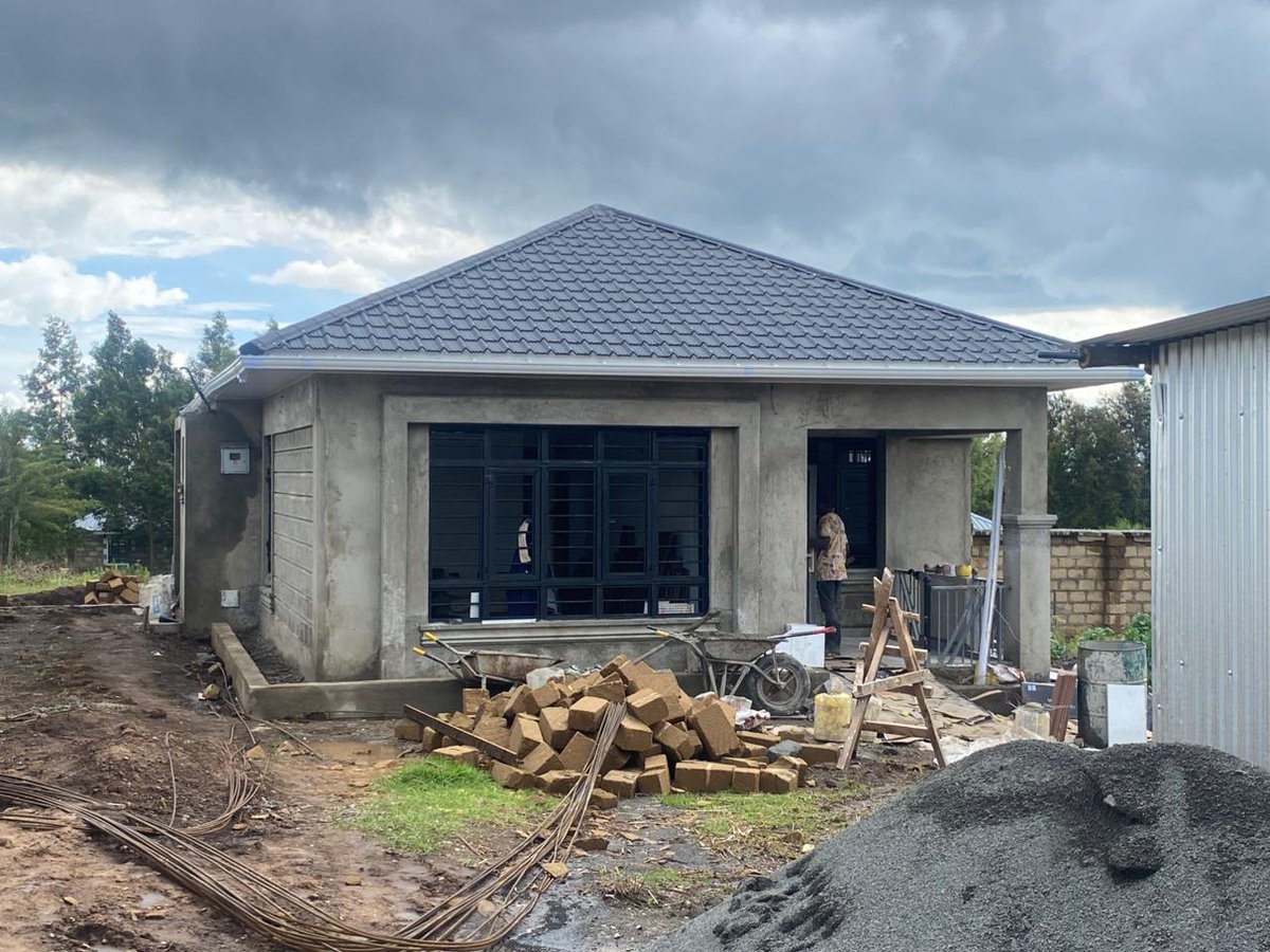 lkmarchitecture's tweet photo. MODERN HOMES FOR REAL LIFE.

130 sqm | 3-bedroom design | Kinungi, Naivasha
Indicative budget: KSh 4M.
Modern, functional residential design with LKM Architecture's DESIGN &amp; BUILD service.

📞 +254 720 140 647

#LKMArchitecture #ArchitectureKenya https://t.co/Jq4LVBBhQc