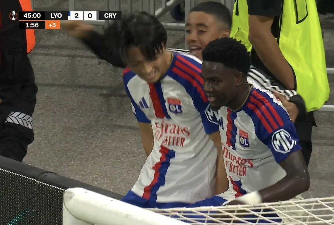 OtiAdjei's tweet photo. 🇬🇭🔥 Ernest Nuamah gets on the scoresheet against Crystal Palace in the Europa League, then hits Mohammed Kudus' signature celebration.

Lyon 2-0 Crystal Palace. https://t.co/Q2YvteTNmy