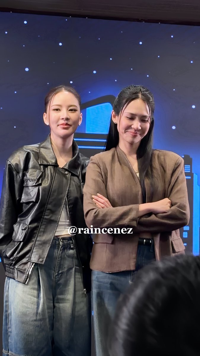 raincenez's tweet photo. ขอสปอยรูปนิดหน่อยหนา
ขอคนเข้าใจ ( น่ารัก(กัน)อิหลีเด้อ )

#ปุยนุ่นบิ๊นท์ 
#puinoonbint https://t.co/5qYdElrBjw