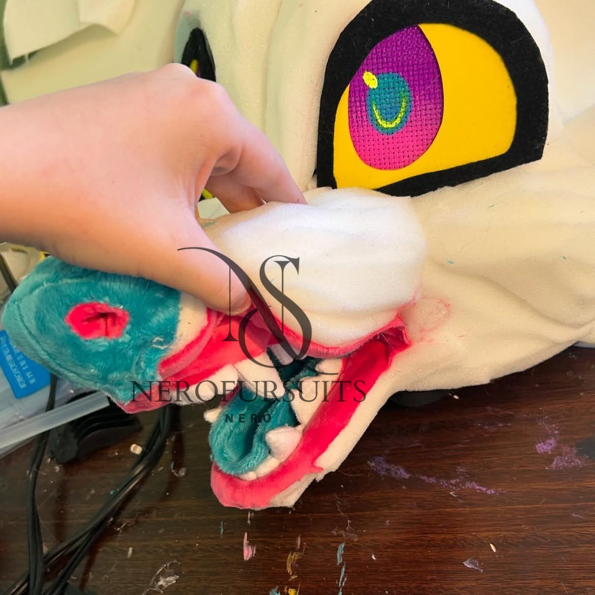 nerofursuits's tweet photo. 👅 I loveee this mouth

#fursuitcommissions #fursuithead #fursuitmaker #fursuitcommision #commision #furry #fursona #fursuiter #fursuitfriday #fursuits #maw #teeth #fursuitmaw #furrymaw #mawvspaw #fursuitteeth #mouth #fursuitmouth https://t.co/7KsYaBLQye