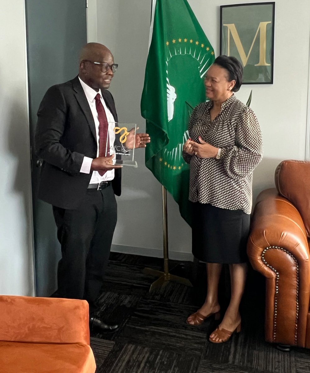 APRM_MarieRose's tweet photo. I was pleased to receive the Interim Chief Executive Officer of the African Credit Rating Agency (@AfCRA_Official) during a courtesy visit to the @APRMorg offices, following the successful launch of the Agency in Mauritius on 7 October 2026.

Our discussions centred on the importance of sustainable funding and preserving AfCRA’s independence, credibility and transparency as the Agency moves towards full operationalisation.

I also appreciated the thoughtful gesture of presenting a commemorative memento in recognition of the APRM team’s dedication and hard work in making the launch a success.

The establishment of AfCRA represents an important milestone in advancing Africa’s financial sovereignty and strengthening African-led institutions.

#AfCRA