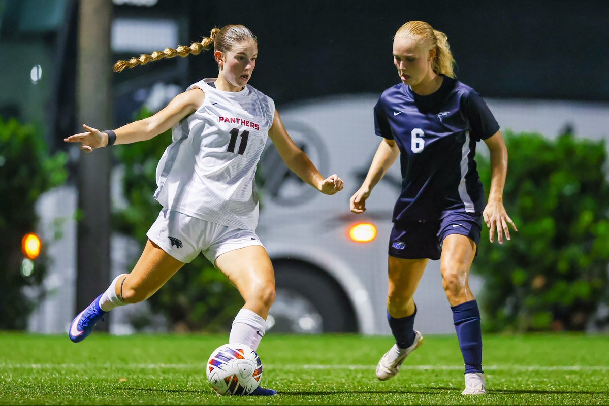 FLTechStatsInfo's tweet photo. With her 71st minute goal Wednesday night, Izzie Bromage became the 21st player in @FloridaTechWSOC history to score 10 or more goals in their career. 

She reached the mark after just 39 games. 

#GoPanthers | #TechBuilt https://t.co/wy6qhLITKn