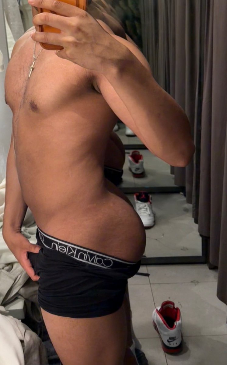 leekunsrdbckup's tweet photo. Who needs some butt🙂‍↕️ https://t.co/7dY4WvnIh0