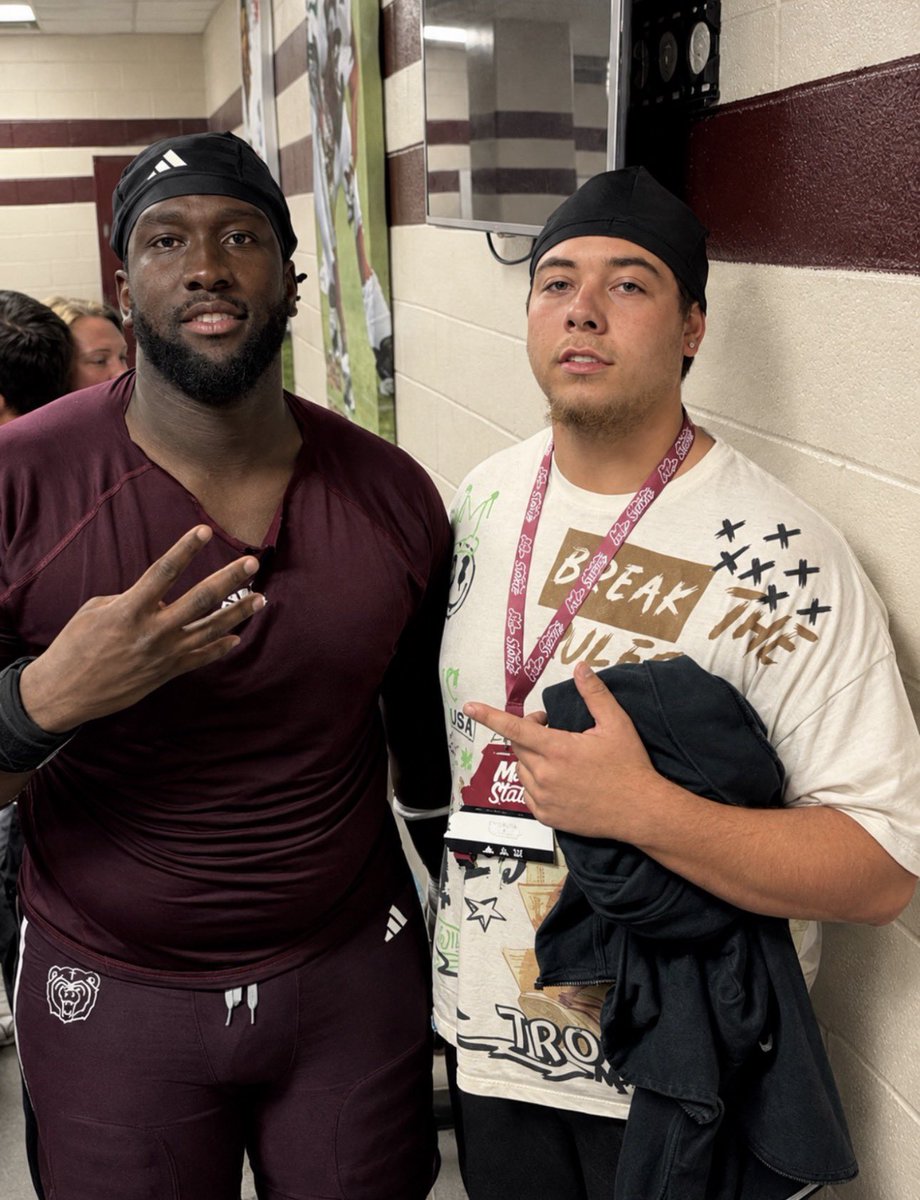 cecil_lijah's tweet photo. Had an amazing time last night @MoStateFootball thankful for the oppurtunity! It was an amazing atmosphere to be in! @CoachMarkWatson @CoachOuri @TheCoachCoty @RealusGeorgeJr @RyanNolan2025 https://t.co/fbikqYOY8U