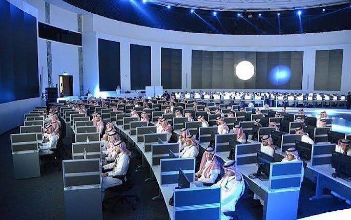 alialabbasi004's tweet photo. السعوديين 🇸🇦 الإن يهاجموا 4 دول خليجية:
دولة #الإمارات بتهمة دعم الانتقالي الجنوبي 🇦🇪
دولة #قطر بتهمة الترويج لأخبار الحوثي 🇶🇦
سلطنة #عمان بتهمة تهريب الأسلحة للحوثي 🇴🇲
مملكة #البحرين بسبب اشادة ملكها بالخطاب الأخير بدولة الإمارات وتجاهله للمملكة🇧🇭

#خليجنا_واحد 💁‍♂️ https://t.co/wHD4asp1pv