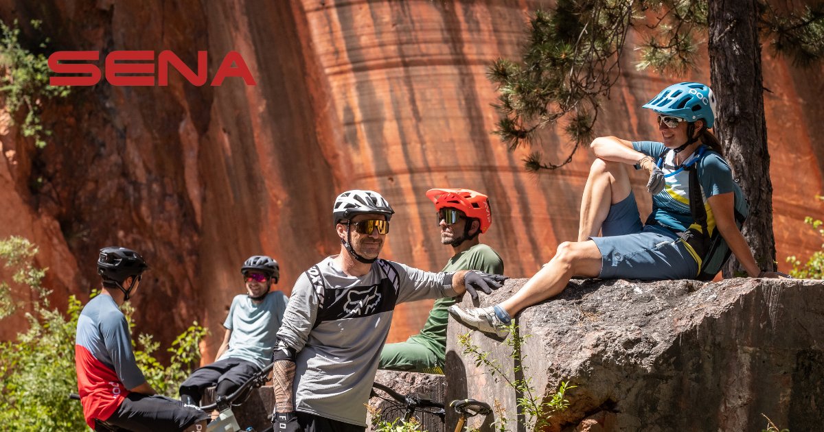 EperformanceAg's tweet photo. 🚴‍♀️ Mehr Sicherheit, mehr Spass, bessere Leistung - erlebe die Natur mit SENA Velo-Helmen! 
Das Fahren erreicht ein neues Level! 💪🌳
Komm nach Stansstad, Rotzbergstrasse 19, da findest Du bestimmt die Richtige! 🤝
#SENA #Radfahren #Verbundenheit #Abenteuer #Fahrrad #Sicherheit https://t.co/BfYxxbwTYQ