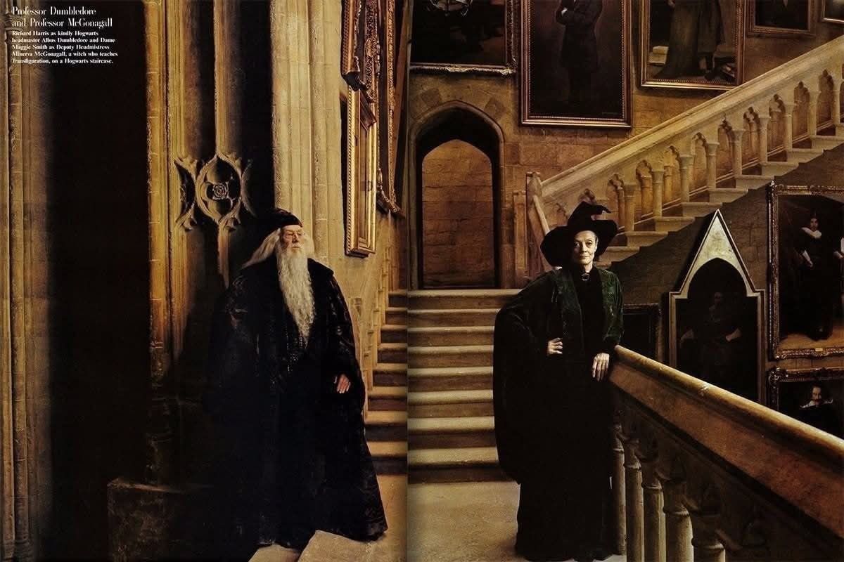 portalpotterbr's tweet photo. Fotos promocionais tiradas para o lançamento do filme Harry Potter e a Pedra Filosofal, 2001. https://t.co/AAhAc7r0BW