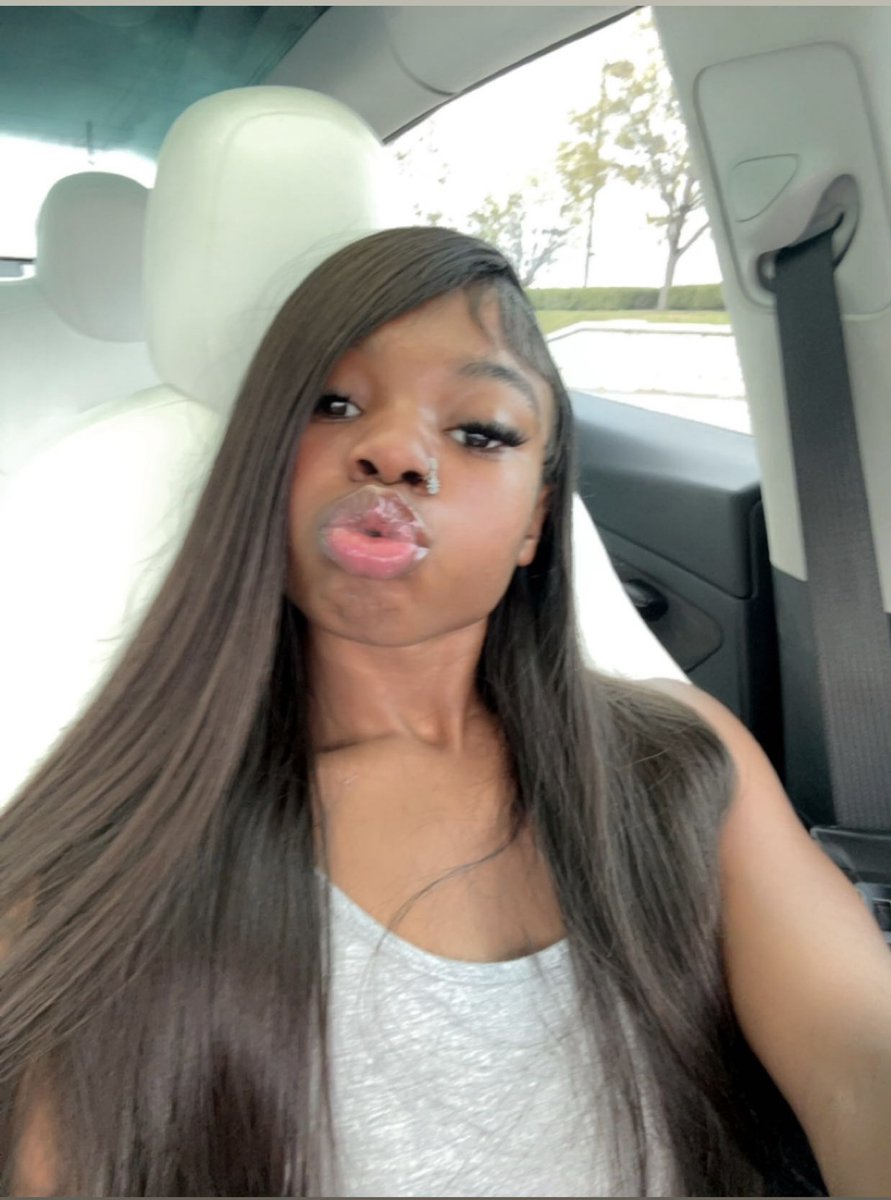 Biigmouff's tweet photo. You got the aux, what you playin? 🫣😻 https://t.co/F65ZUtdNsF