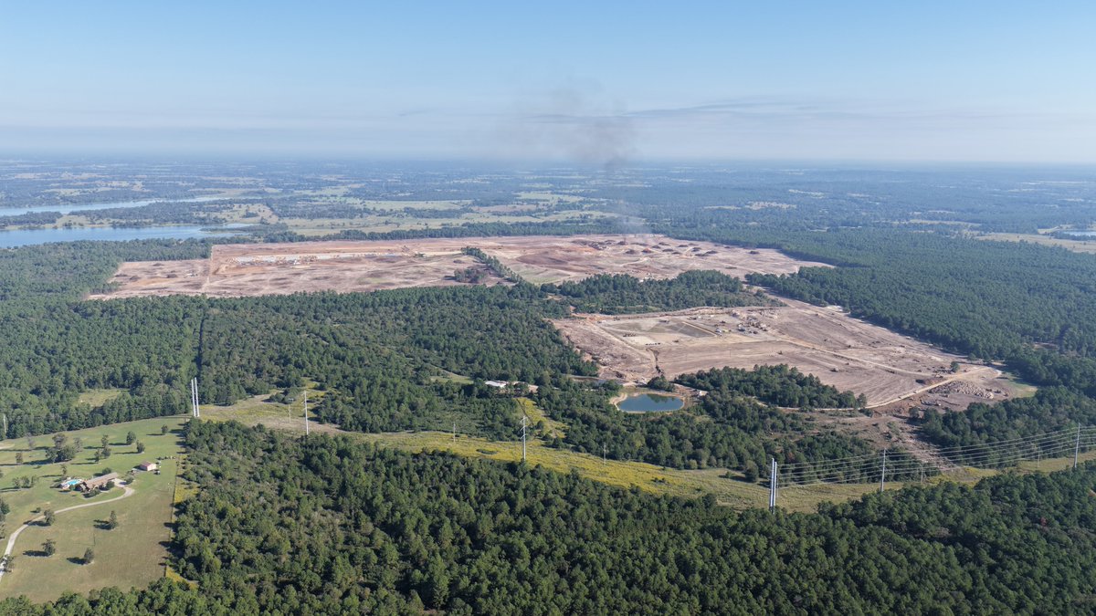 JoeTegtmeyer's tweet photo. Terafab continues to develop at a very fast pace and here’s a brief teaser clip showing just some of the progress! Active land clearing, debris burn outs (burn ban was lifted on 7 October) more clearing of trees and vegetation, land grade work & a lot more. 

Also, a quick video showing what it is like to go out and try to “see” the site. I’ve had many people ask where they can go to visit and honestly, it’s not really accessible other than via a drone.

Full video coming soon!