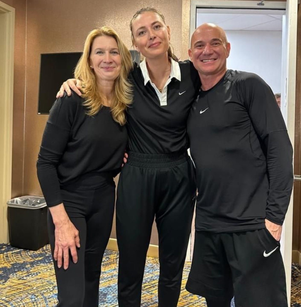37Lemons's tweet photo. 1) Steffi Graf &amp; Diana
1988
two bushy-haired males in tennis skirts with thin hips, man legs, and big feet

2) Steffi's man face 

3) with another tennis drag queen, Gabriela Sabatini...look at those throats

4) massive hand...with big guy Maria Sharapova &amp; bald gal Andre Agassi https://t.co/uRqCtWF9LB