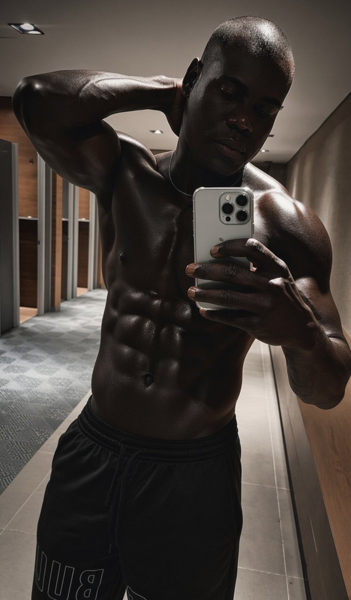 blackmamba25cm's tweet photo. Black🤤👇
 https://t.co/Rpq2LOV1ak https://t.co/Ai59CqMzJP
